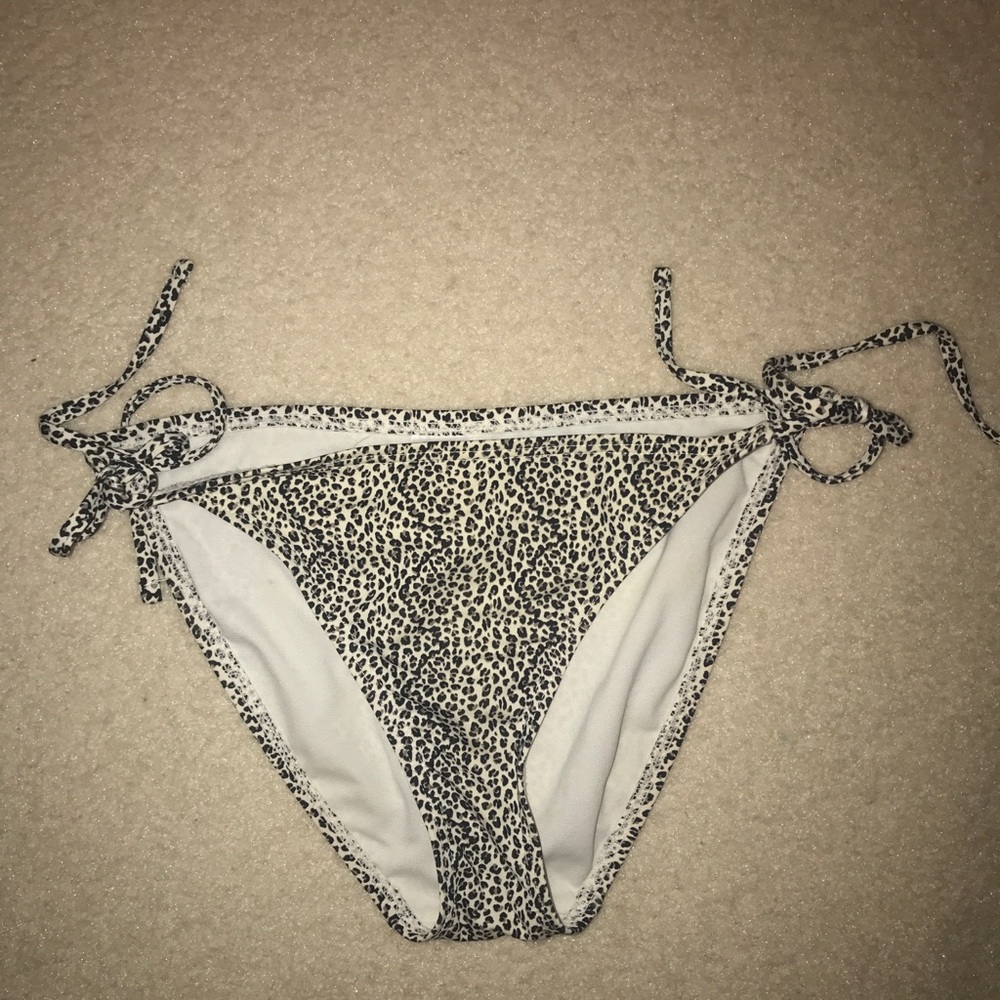 Animal print bikini bottoms